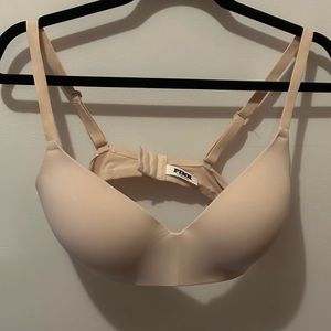 Victoria Secret Pink Wear Everywhere Lightly Lined Wireless Bra